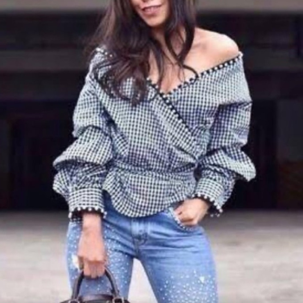 Zara black/white plaid pearl wrap top L